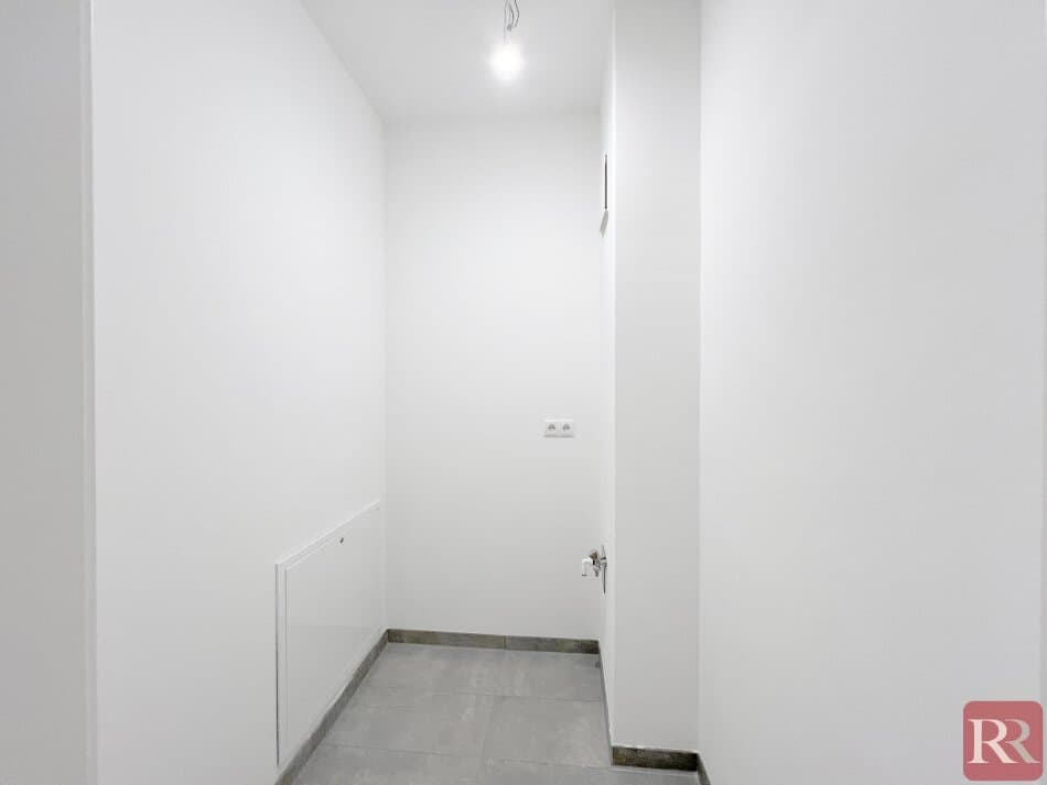Sonnige Balkon-Wohnung, 2 Zimmer