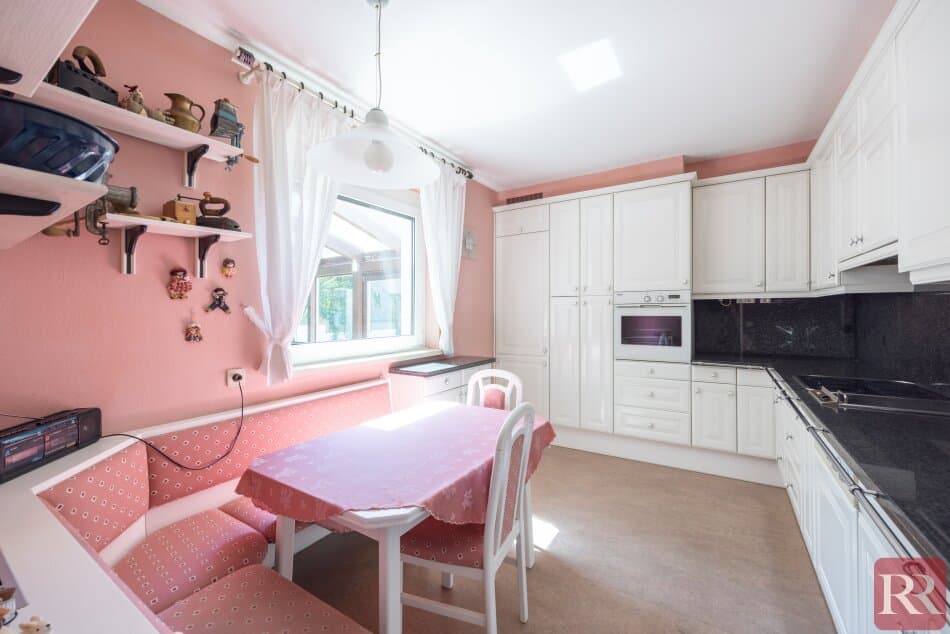 Waldrandlage- Grosszügiges Einfamilienhaus mit großem Garten