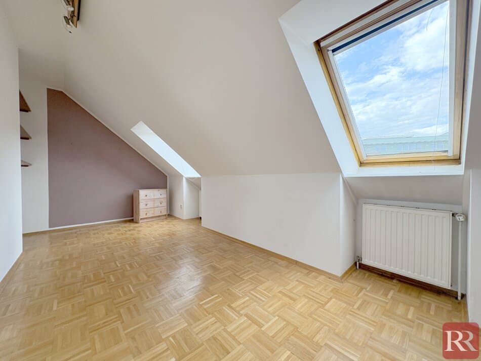 Urbanes Schmuckstück - 3,5-Zimmer Maisonette mit Dachterrasse