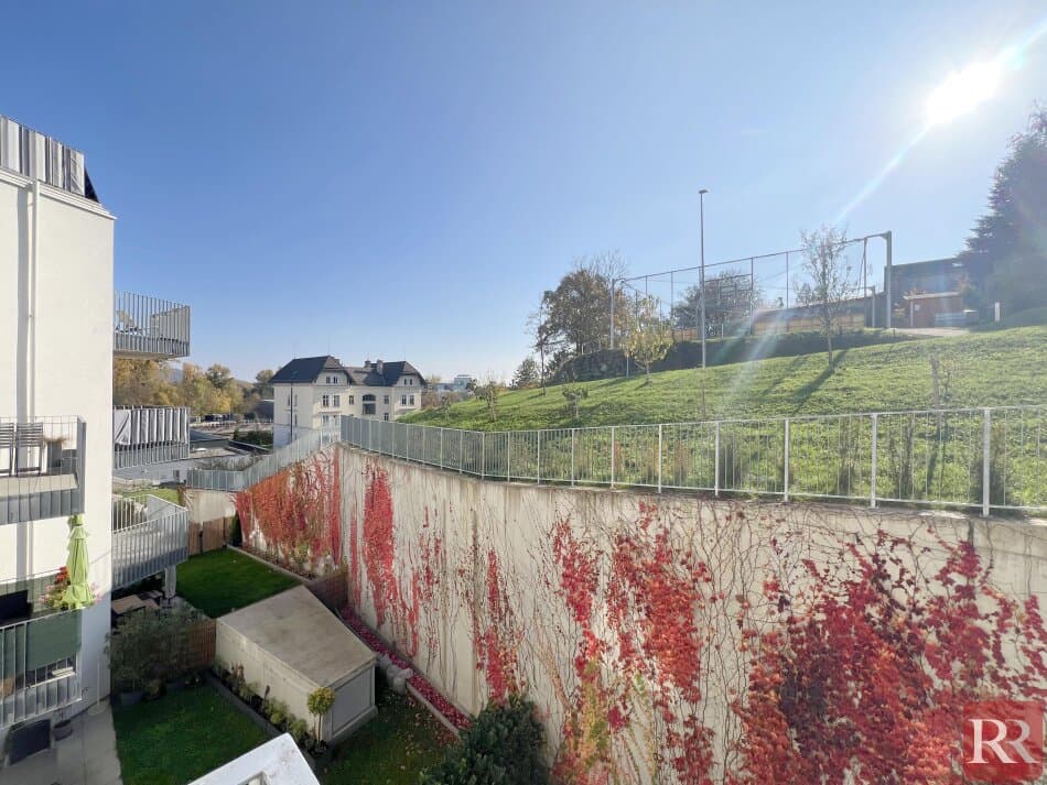 Sonnige Balkon-Wohnung, 2 Zimmer