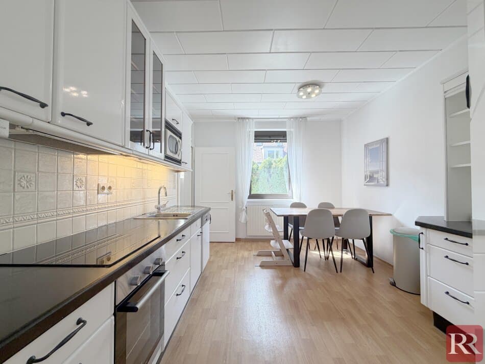 Einfamilienhaus mit traumhaften Garten, Pool & Sauna