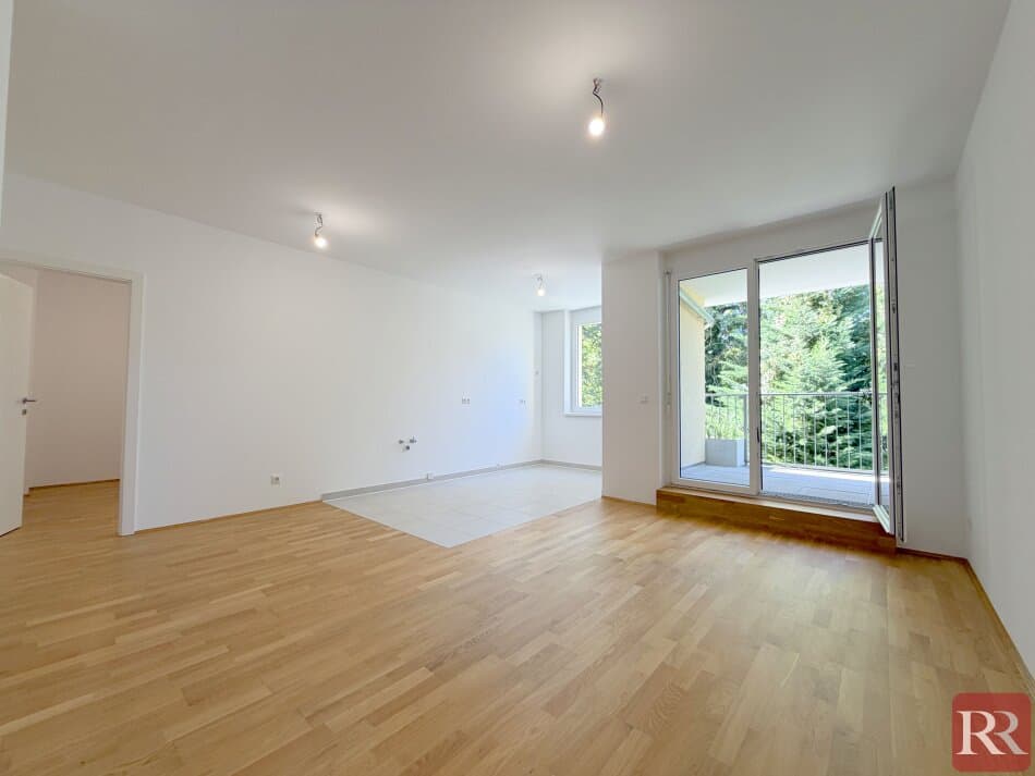 Neubauwohnung mit Loggia in sehr gutem Zustand