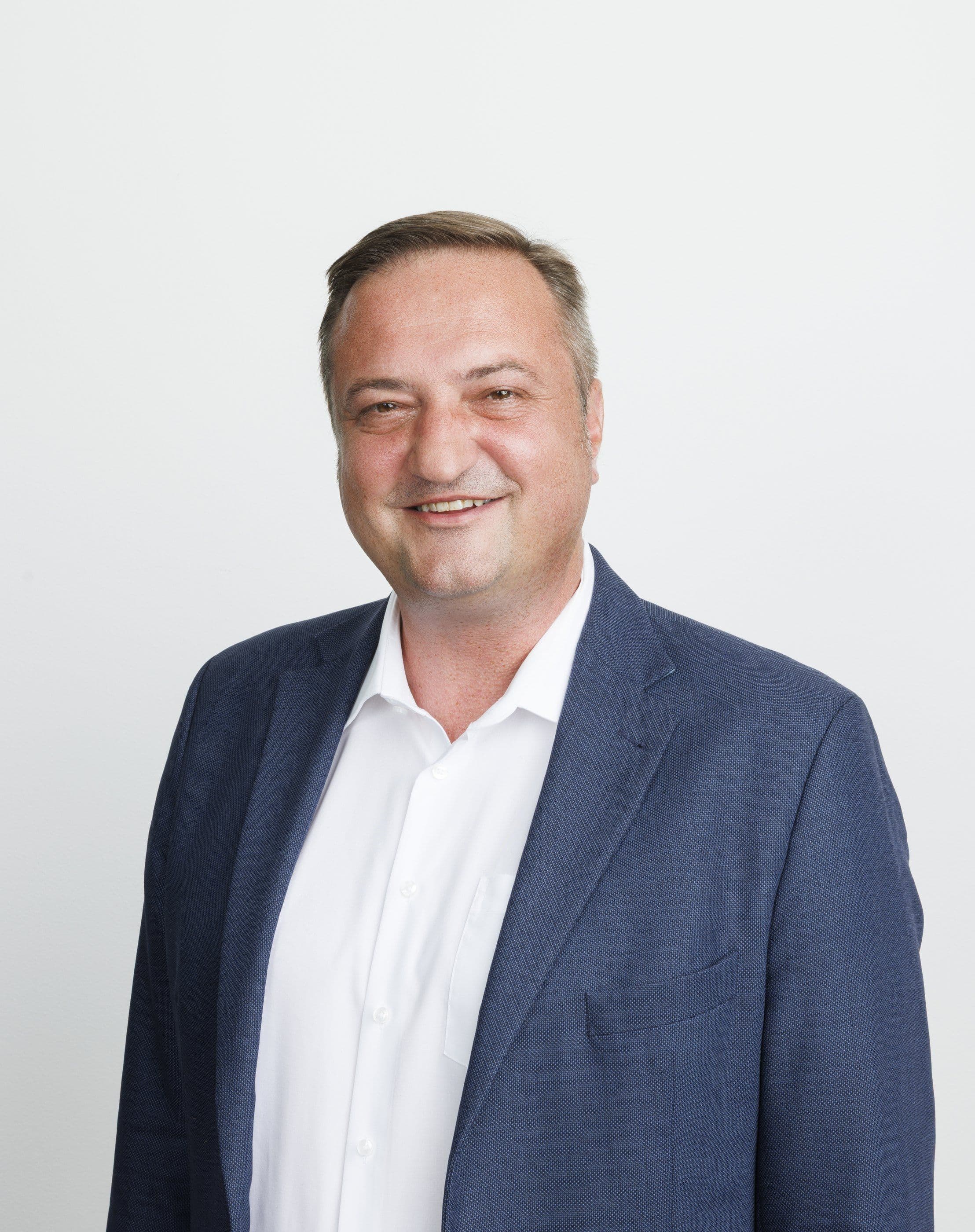 Mag. Manfred Behr