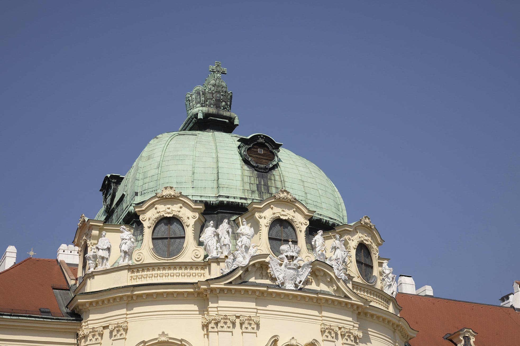 Kaiserkrone auf der Kuppel des Stifts Klosterneuburg